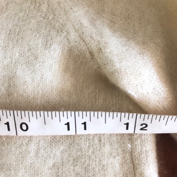 Girls 100% cashmere top & skirt set. Size 5-6 - Picture 2 of 9